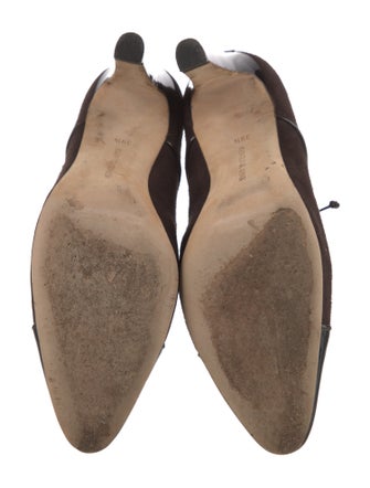 Manolo Blahnik Suede Pumps