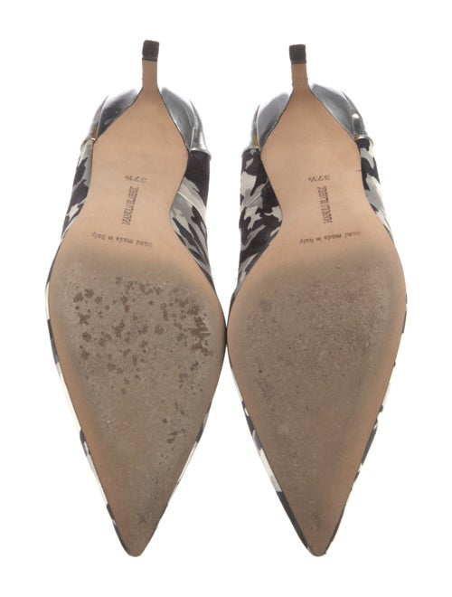 Manolo Blahnik Satin Printed Pumps