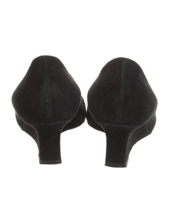 Manolo Blahnik Suede Pumps