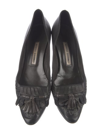 Manolo Blahnik Leather Bow Accents Pumps