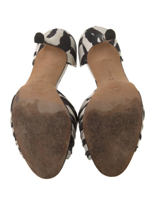 Manolo Blahnik Printed D'Orsay Pumps