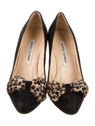 Manolo Blahnik Suede Bow Accents Pumps