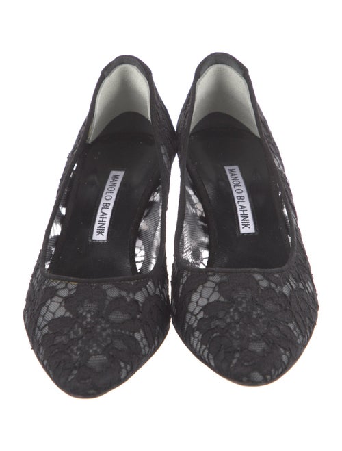 Manolo Blahnik Lace Lace Pattern Pumps