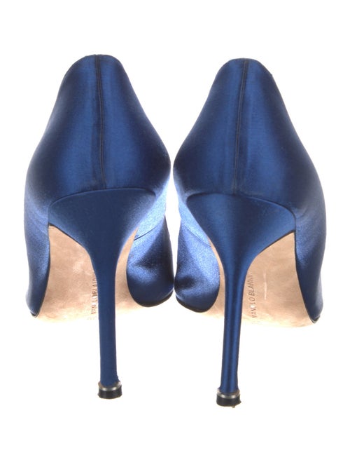 Manolo Blahnik Hangisi Satin Pumps