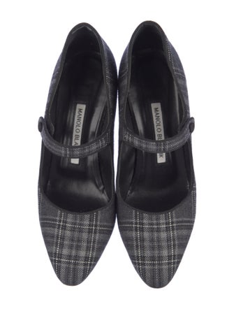 Manolo Blahnik Plaid Print Pumps