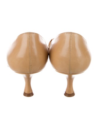 Manolo Blahnik Leather Bow Accents Pumps
