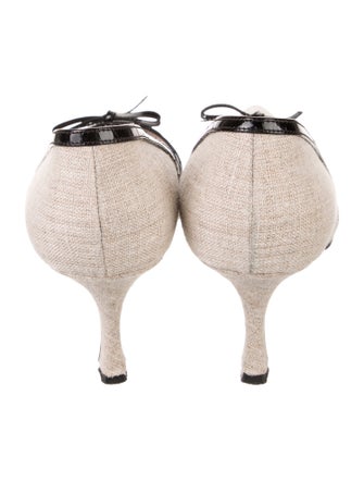 Manolo Blahnik Striped Bow Accents Pumps