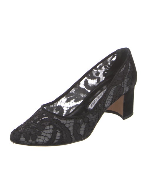 Manolo Blahnik Lace Lace Pattern Pumps
