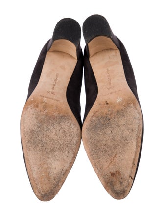 Manolo Blahnik Suede Pumps