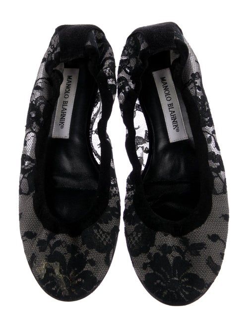 Manolo Blahnik Lace Lace Pattern Flats