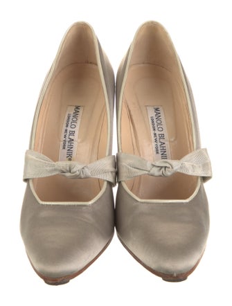 Manolo Blahnik Pumps