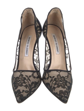Manolo Blahnik Lace Lace Pattern Pumps