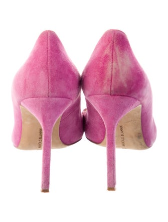 Manolo Blahnik Suede Pumps