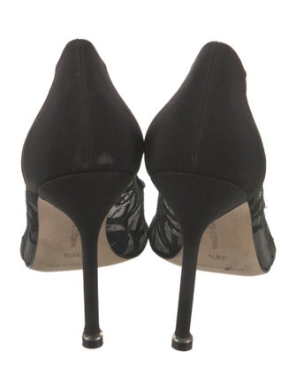 Manolo Blahnik Lace Lace Pattern Pumps