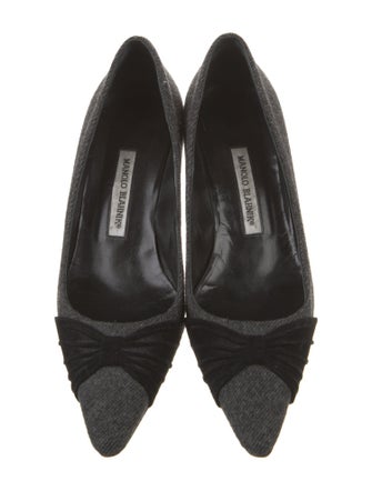 Manolo Blahnik Wool Colorblock Pattern Pumps