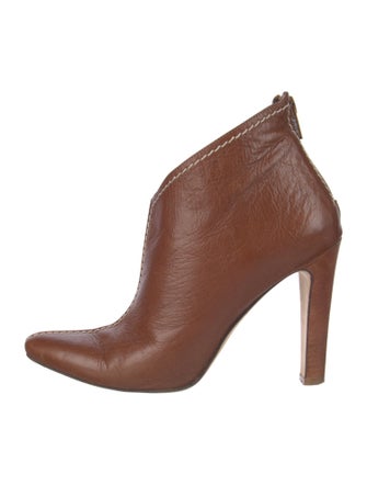 Manolo Blahnik Leather Lace-Up Boots