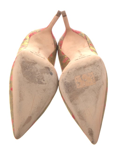Manolo Blahnik Jacquard Printed Pumps