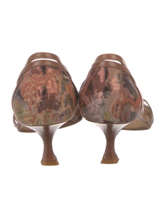 Manolo Blahnik Printed D'Orsay Pumps