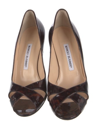Manolo Blahnik Patent Leather Printed Pumps