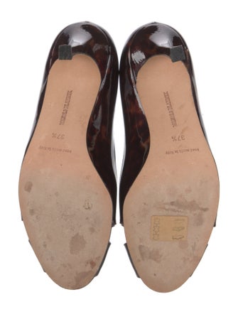 Manolo Blahnik Patent Leather Printed Pumps