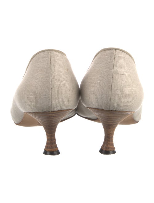 Manolo Blahnik Pumps