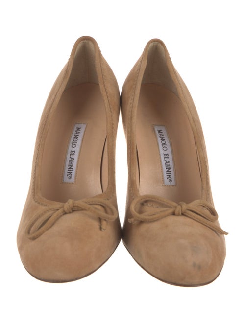 Manolo Blahnik Suede Pumps