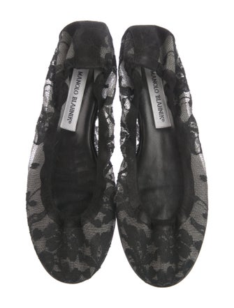 Manolo Blahnik Lace Lace Pattern Ballet Flats