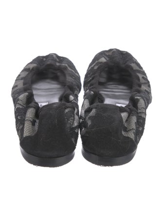 Manolo Blahnik Lace Lace Pattern Ballet Flats