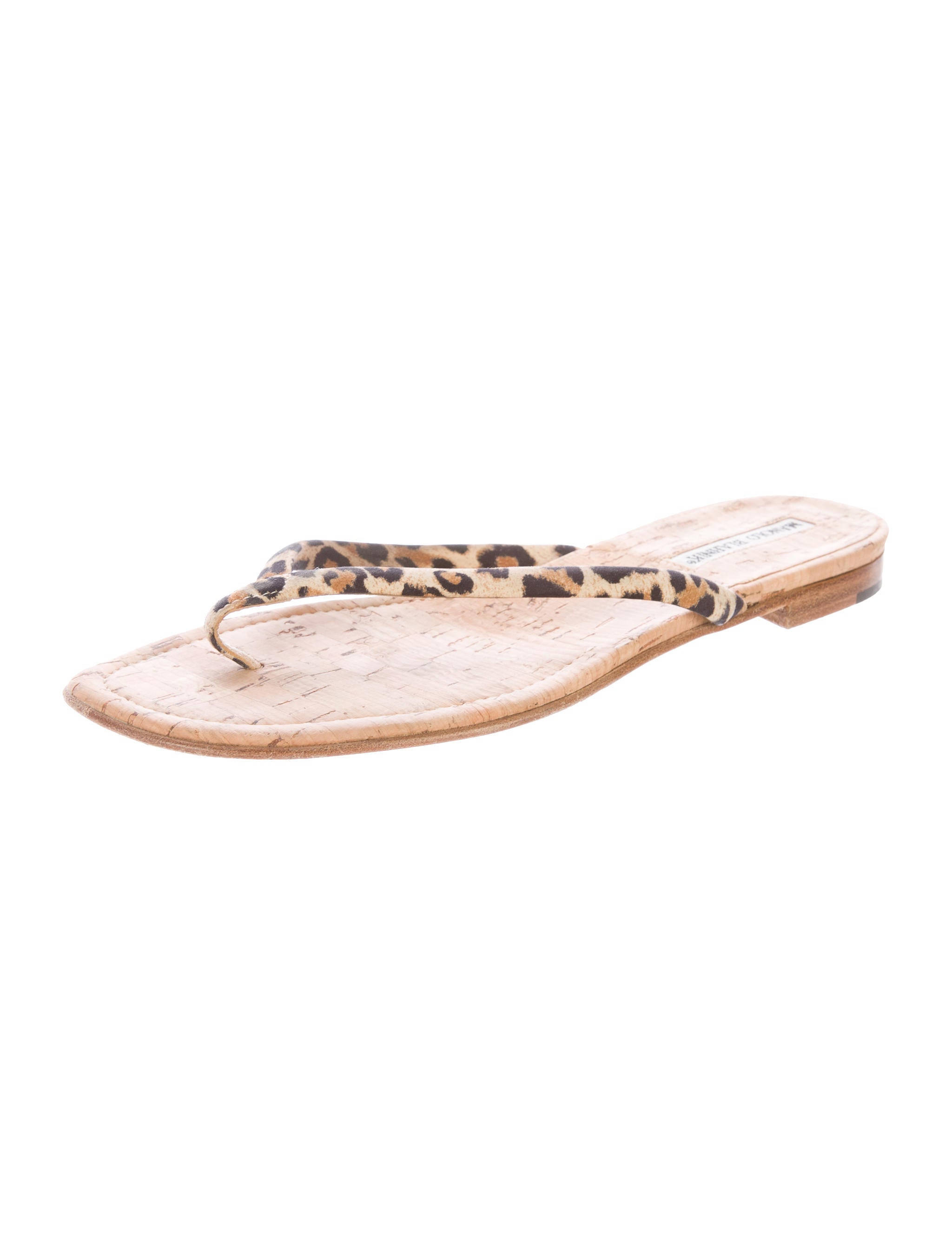 leopard t sandals manolo blahnik leopard printed t sandals shoes leopard t sandals manolo blahnik leopard printed t sandals shoes