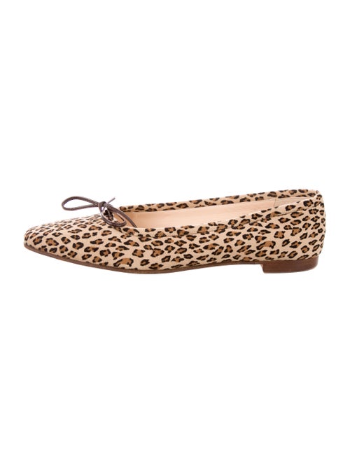 Manolo Blahnik Leopard Print Suede Flats