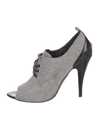 Moschino Colorblock Pattern Pumps