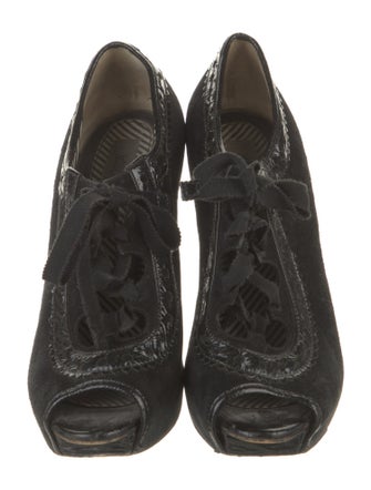 Moschino Suede Pumps