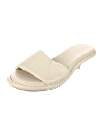 Marester Leather Slides