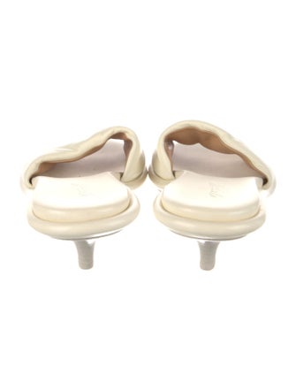 Marester Leather Slides