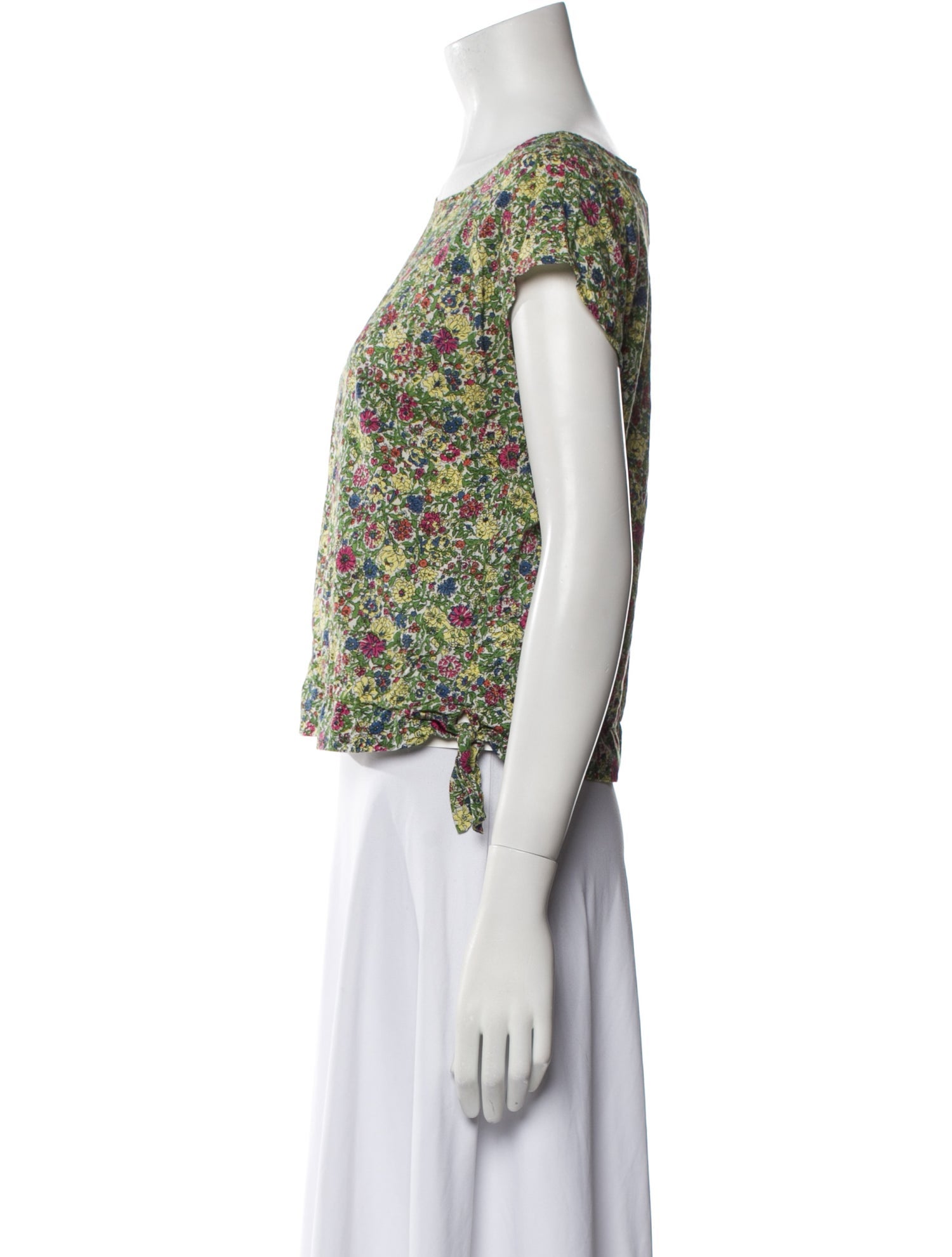 Muveil Floral Print Bateau Neckline Crop Top