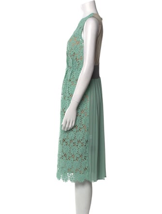 Muveil Lace Pattern Midi Length Dress