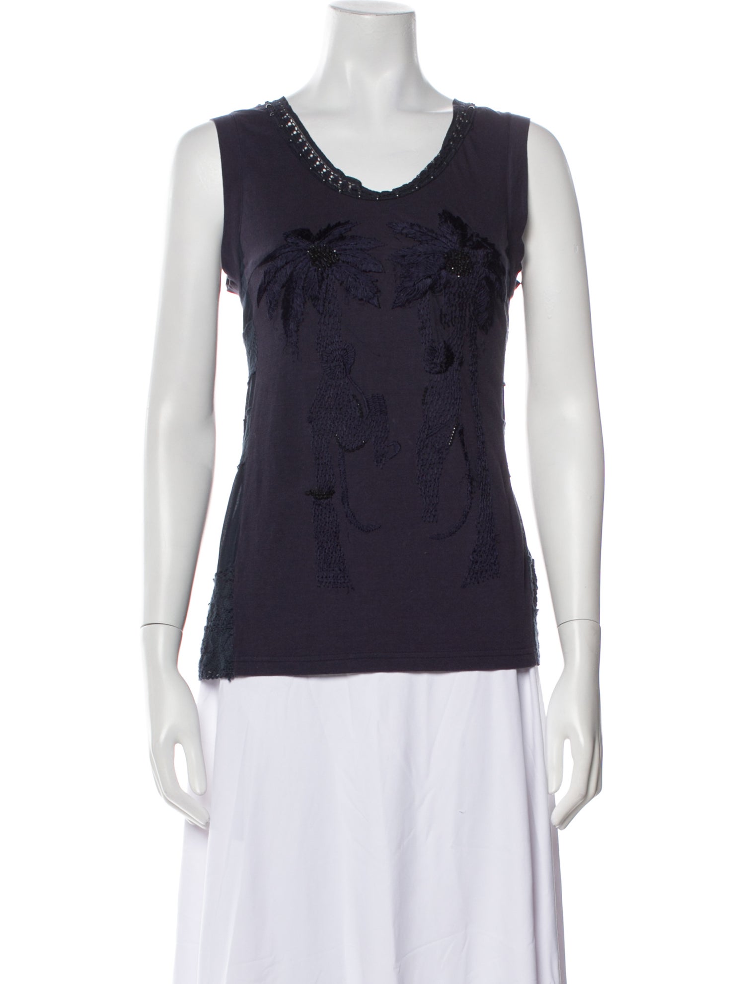 Muveil Scoop Neck Sleeveless Top