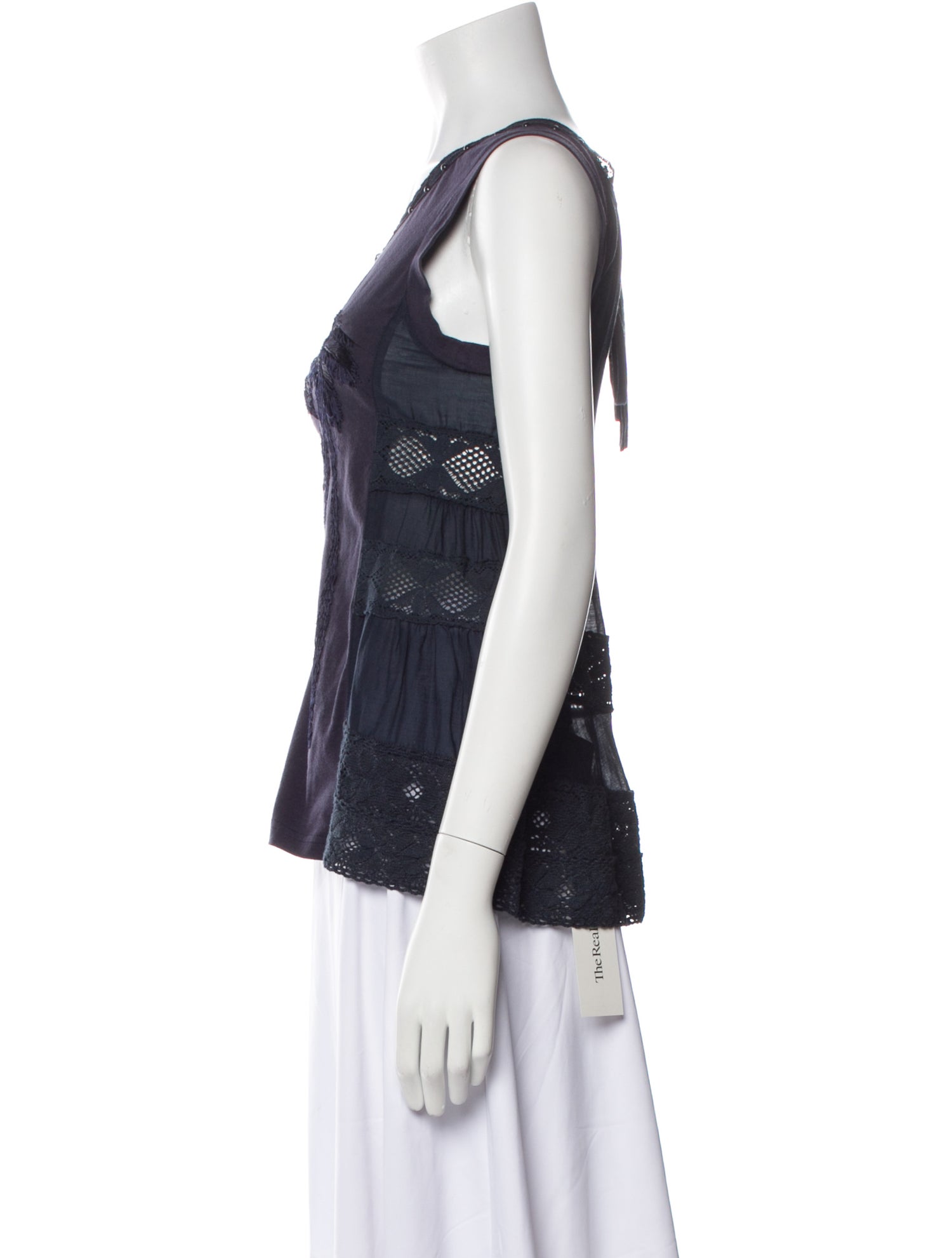 Muveil Scoop Neck Sleeveless Top