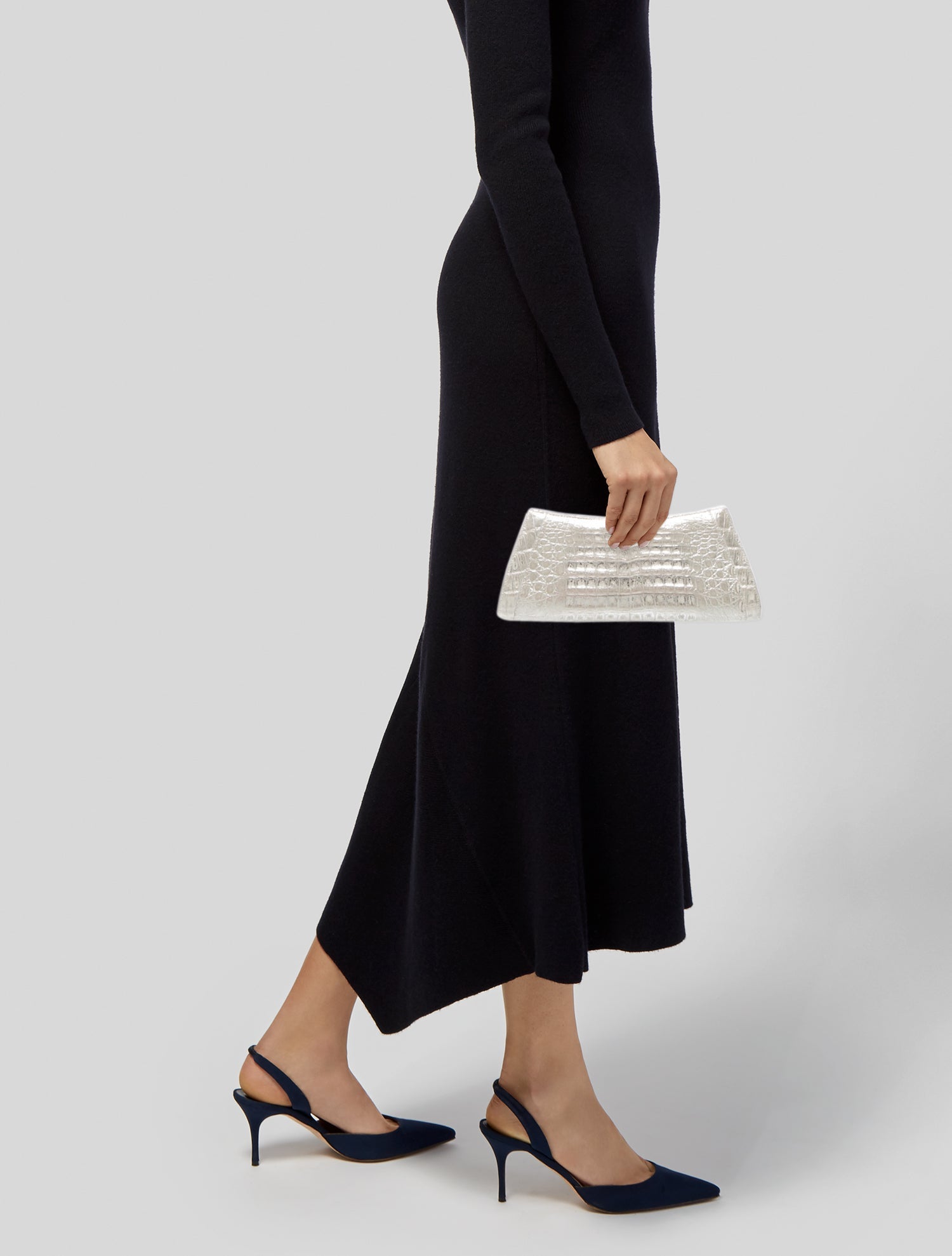 Nancy Gonzalez Caiman Clutch