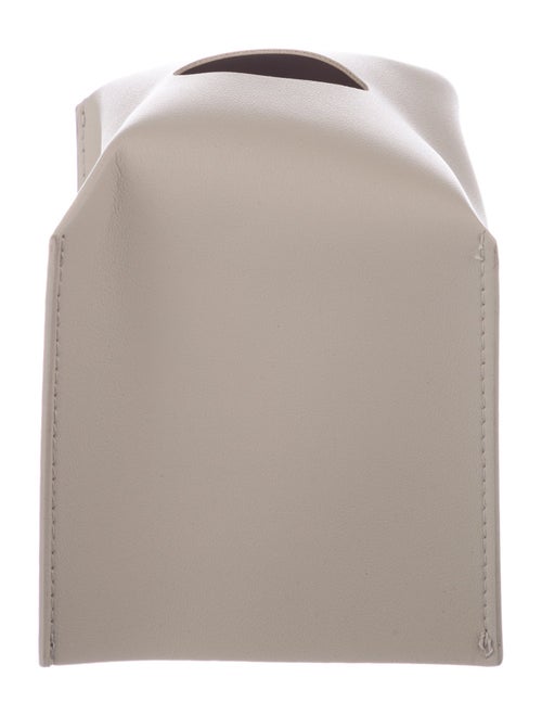 Nicole Sassaman tissue box