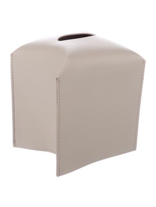 Nicole Sassaman tissue box