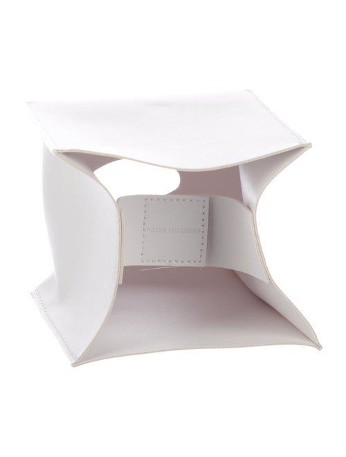 Nicole Sassaman tissue box