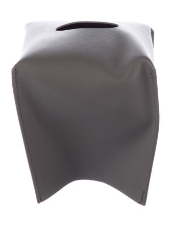 Nicole Sassaman tissue box