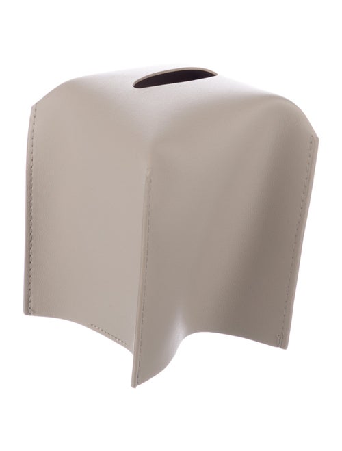 Nicole Sassaman tissue box