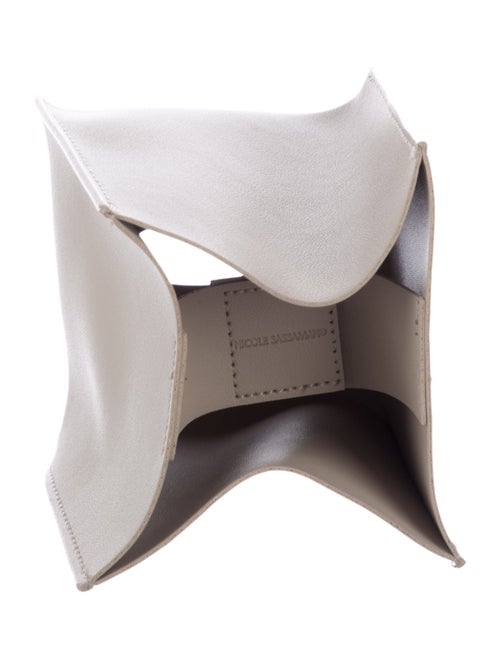 Nicole Sassaman tissue box