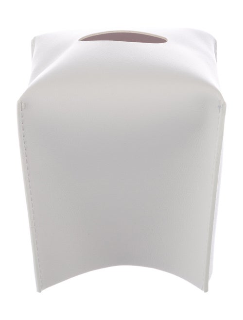 Nicole Sassaman tissue box