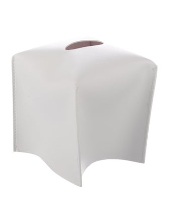 Nicole Sassaman tissue box