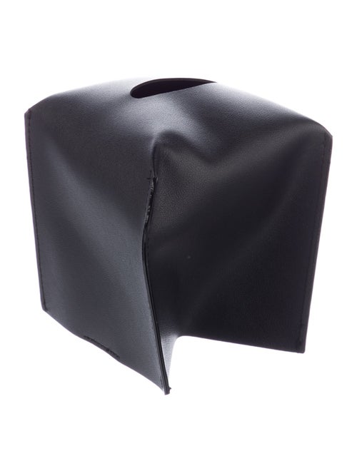 Nicole Sassaman tissue box