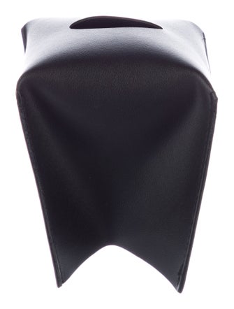 Nicole Sassaman tissue box