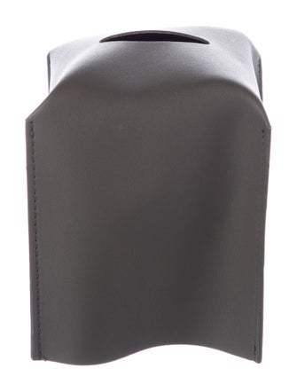 Nicole Sassaman tissue box